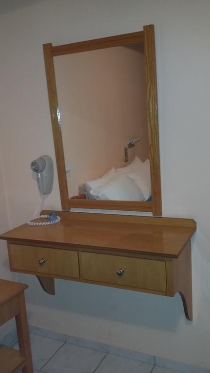 Amaril Apartment Платанес Екстериор снимка