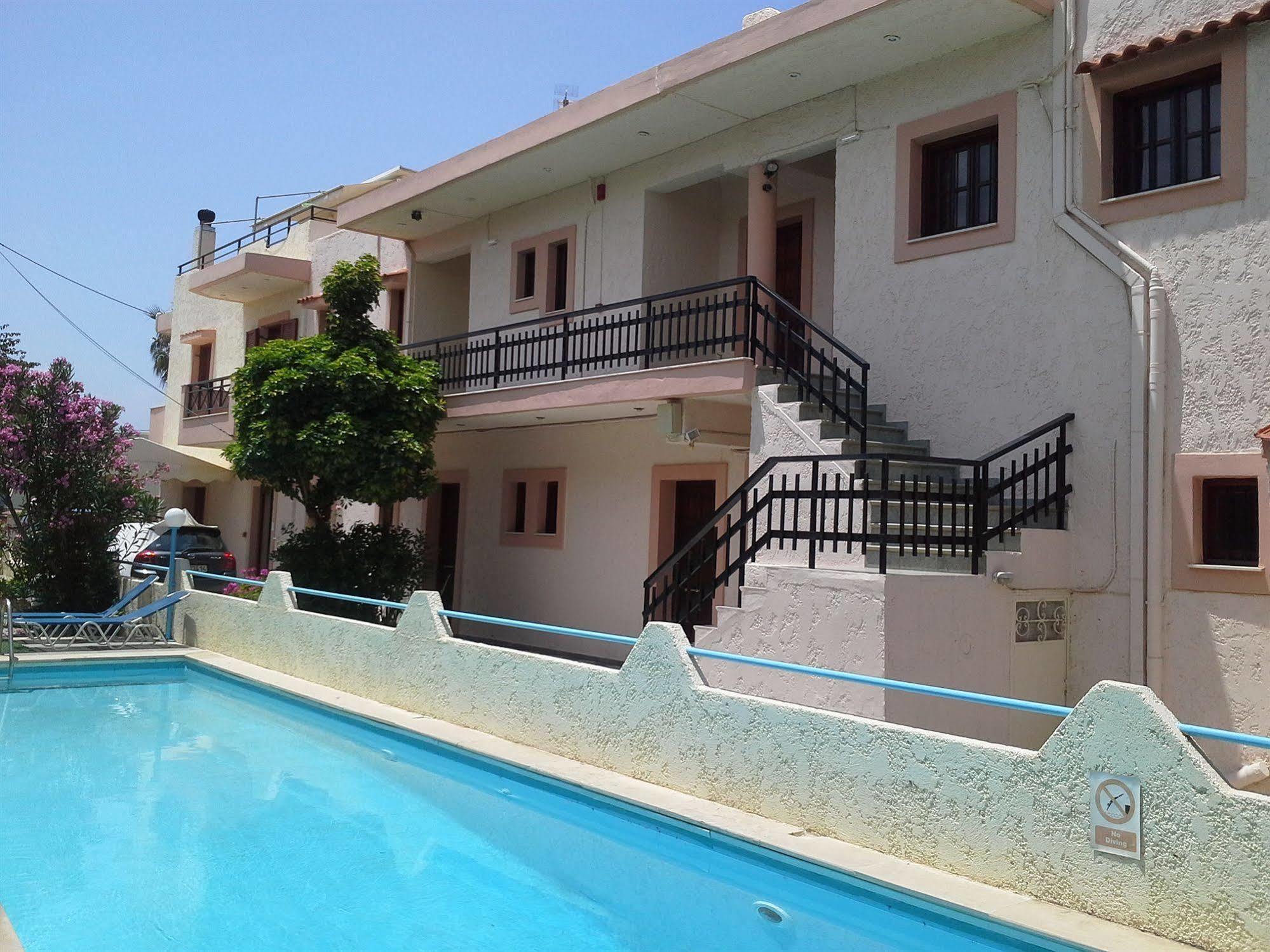 Amaril Apartment Платанес Екстериор снимка