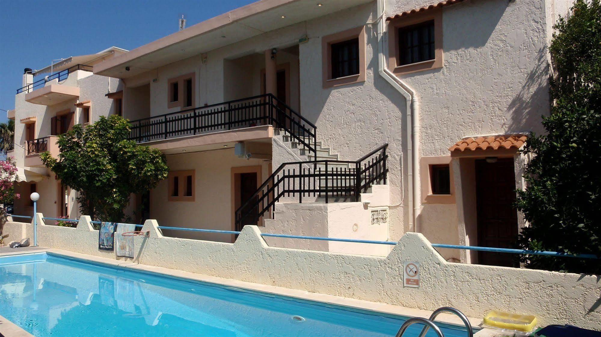 Amaril Apartment Платанес Екстериор снимка