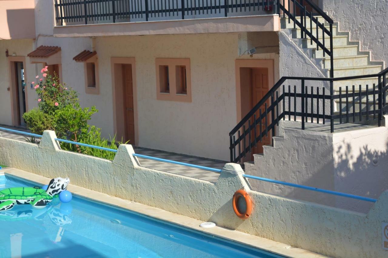 Amaril Apartment Платанес Екстериор снимка